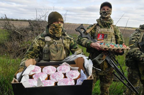 ВСУ атаковали Донецк в пасхальное перемирие. Почему Киев продолжает наносить удары?