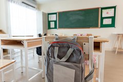 В российском регионе учитель домогался семиклассницы и восьмиклассницы