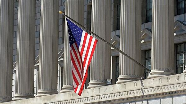 Politico: Хегсет может уйти в отставку на фоне «тотального хаоса» в Пентагоне